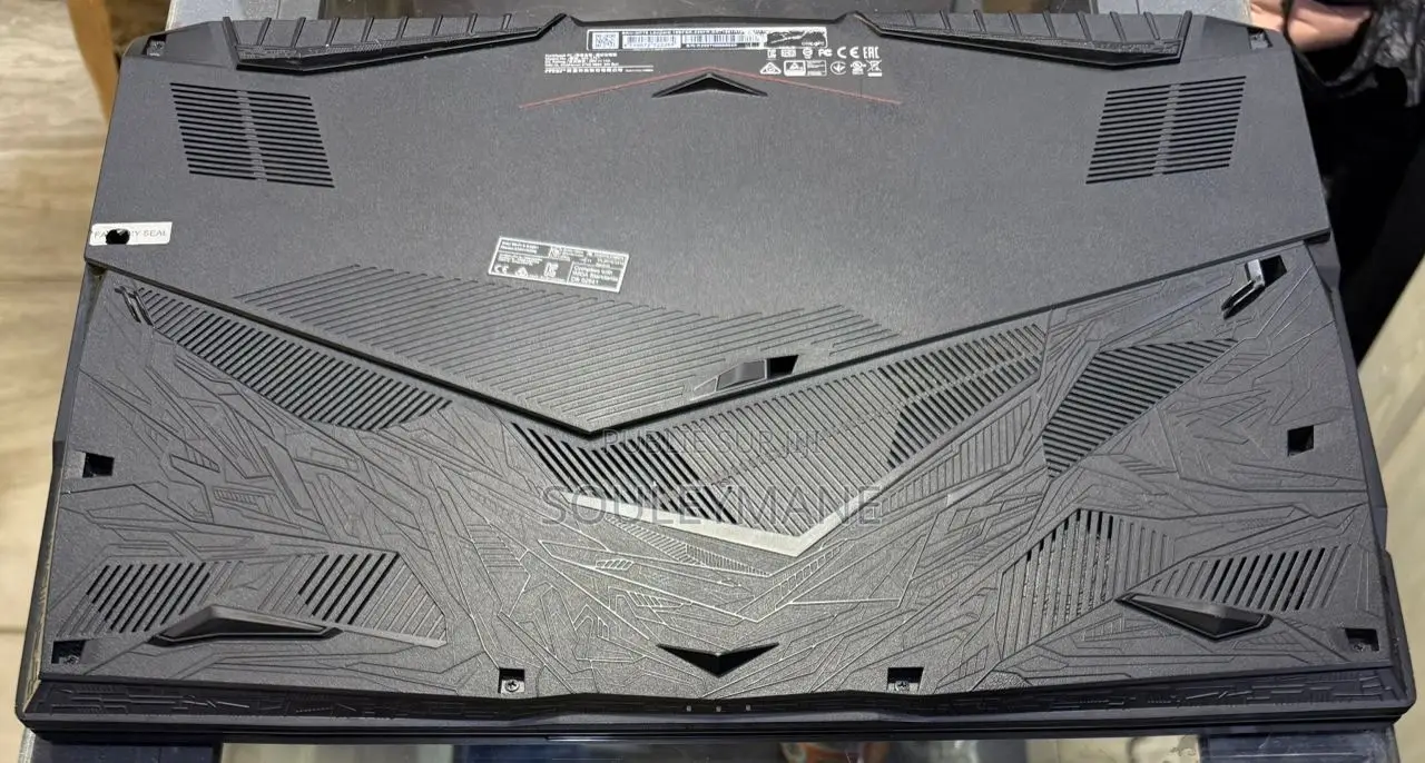 Ordinateur portable MSI GL75 Leopard 16GB Intel Core i7 SSD 512GB