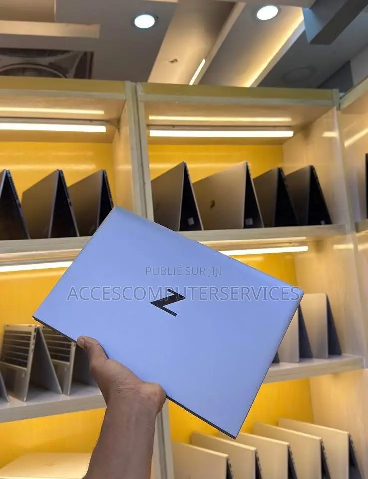 Ordinateur portable HP ZBook Firefly G8 16GB Intel Core i5 SSD 512GB