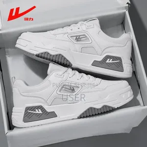 Baskets Polyvalentes Warrior 2026 Authentic