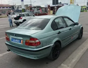BMW 318i 2002 Vert