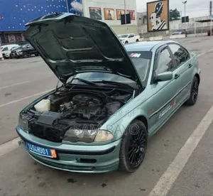 BMW 318i 2002 Vert