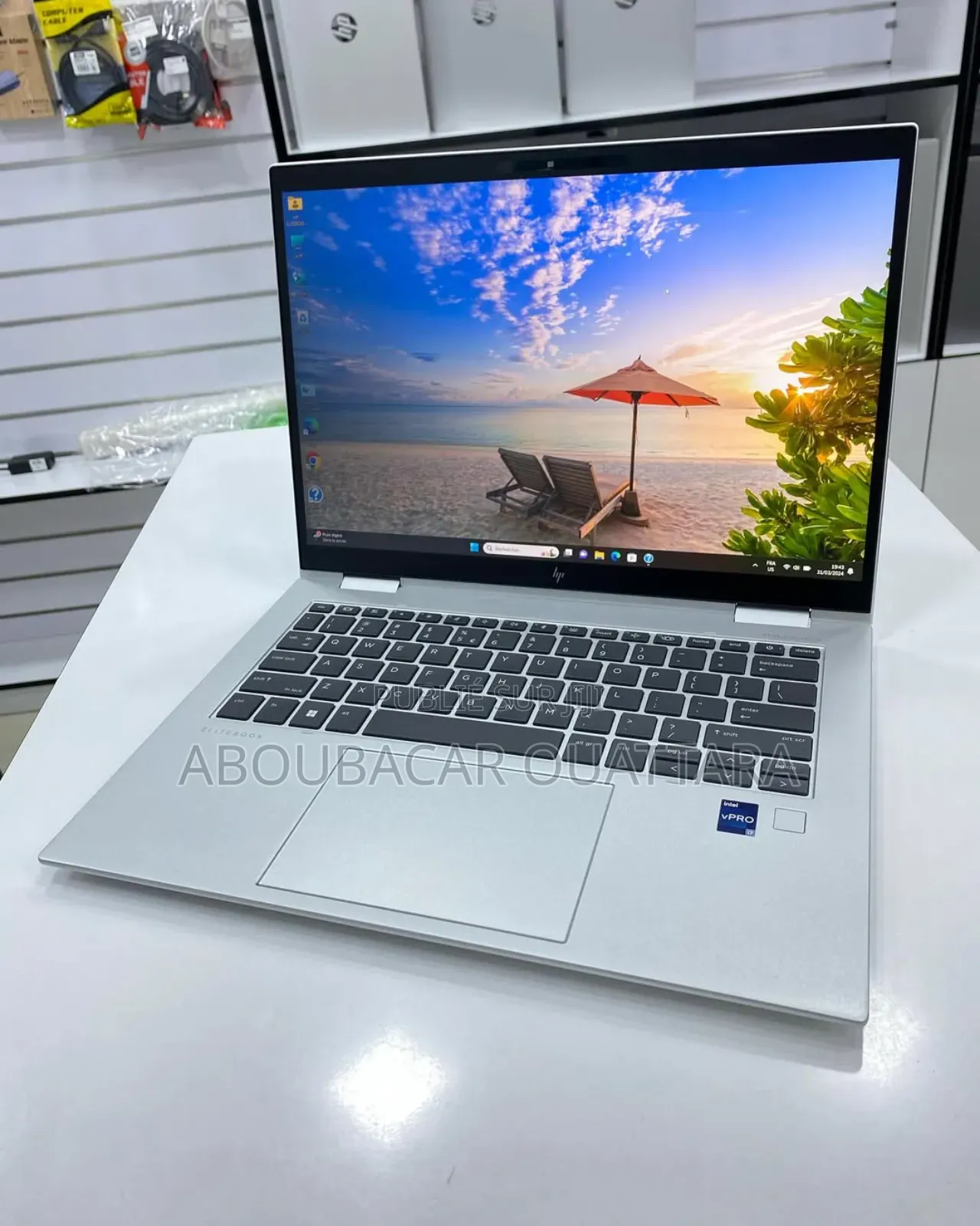 Nouveau HP EliteBook x360 1040 G9 16GB Intel Core i5 SSD 256GB