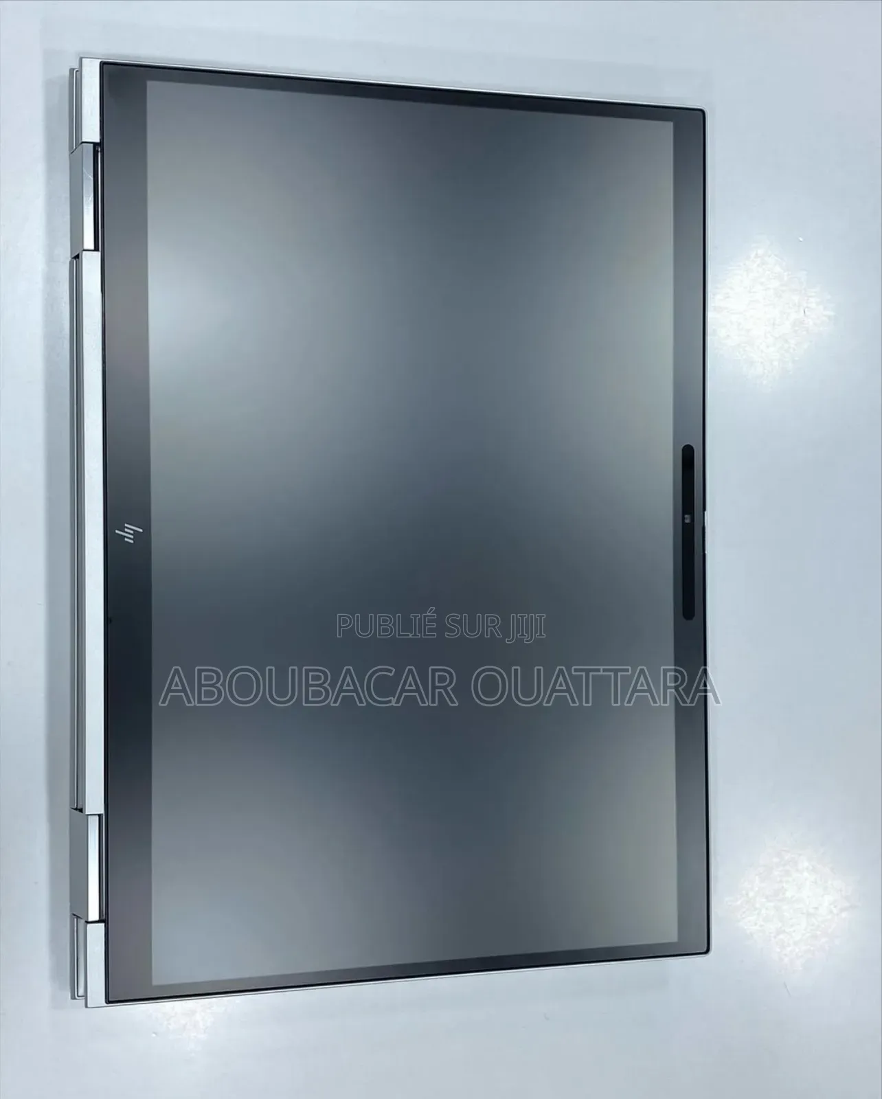 Nouveau HP EliteBook x360 1040 G9 16GB Intel Core i5 SSD 256GB