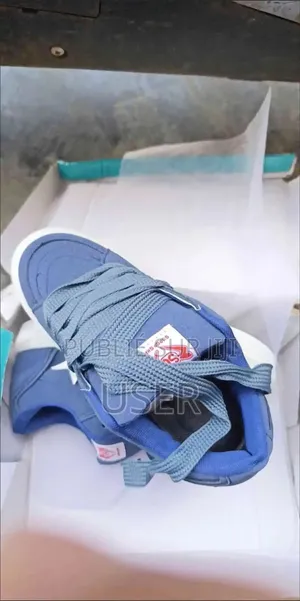 Baskets Rétro en Daim De Style Américain.