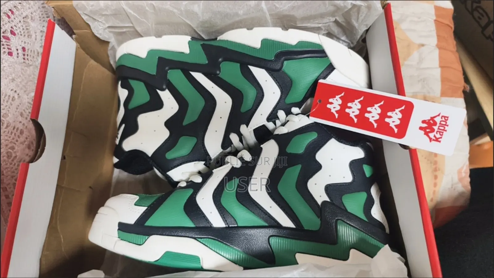 Nouvelles Baskets Montantes en Cuir