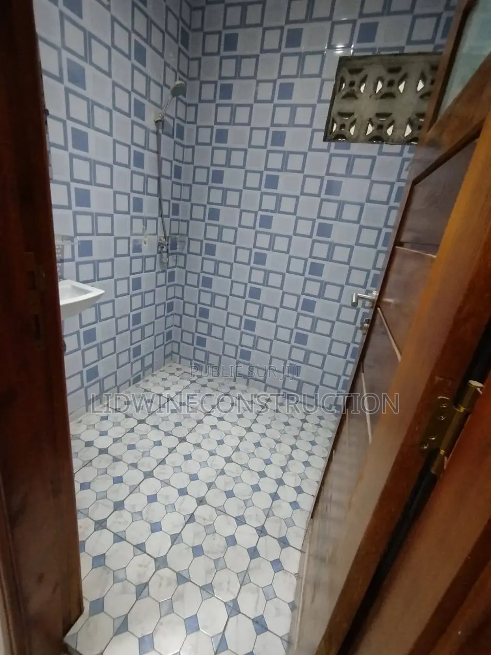 10chbre Villa dans Cocody à Louer