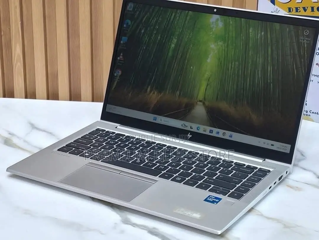 Nouveau HP EliteBook 840 G8 16GB Intel Core i5 SSD 512GB
