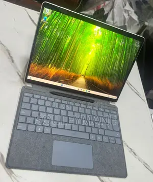 Ordinateur portable Microsoft Surface Pro 9 16GB Intel Core i7 SSD 1T