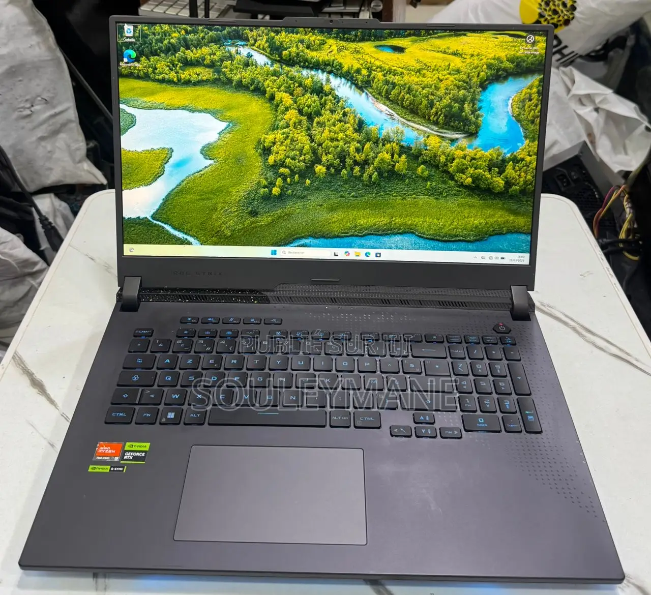 Ordinateur portable Asus ROG Strix G17 16GB AMD Ryzen 9 SSD 1T