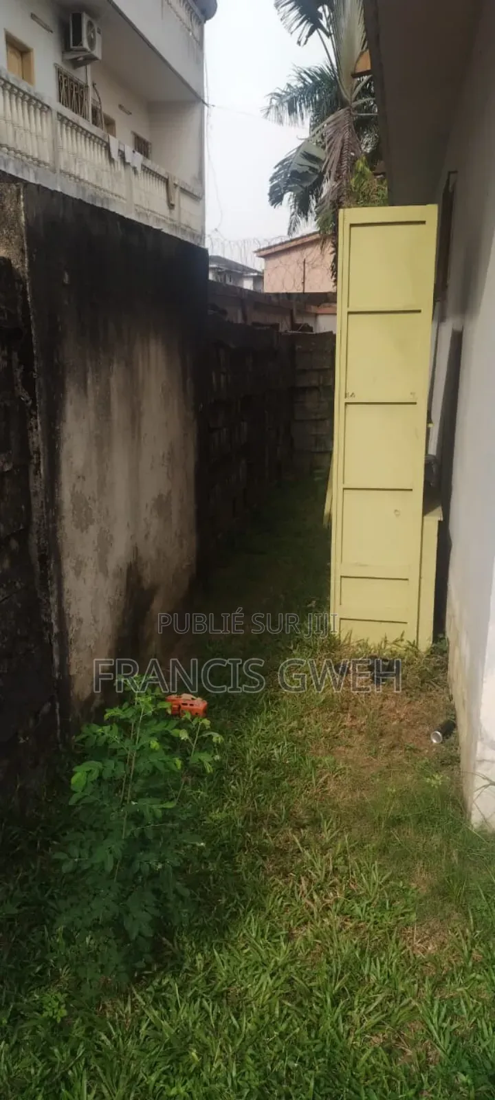 4chbre Duplex dans Francis Gweh, Cocody à Vendre