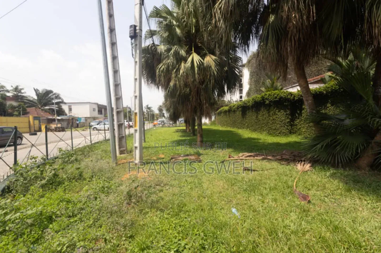 9chbre Duplex dans Francis Gweh, Cocody à Vendre