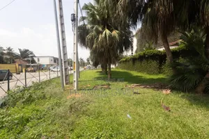 9chbre Duplex dans Francis Gweh, Cocody à Vendre