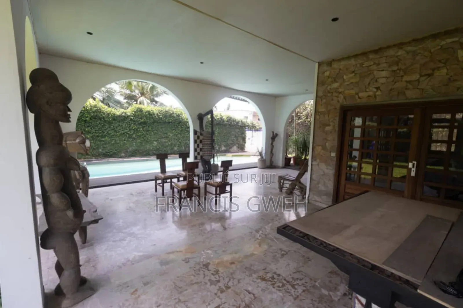 9chbre Duplex dans Francis Gweh, Cocody à Vendre