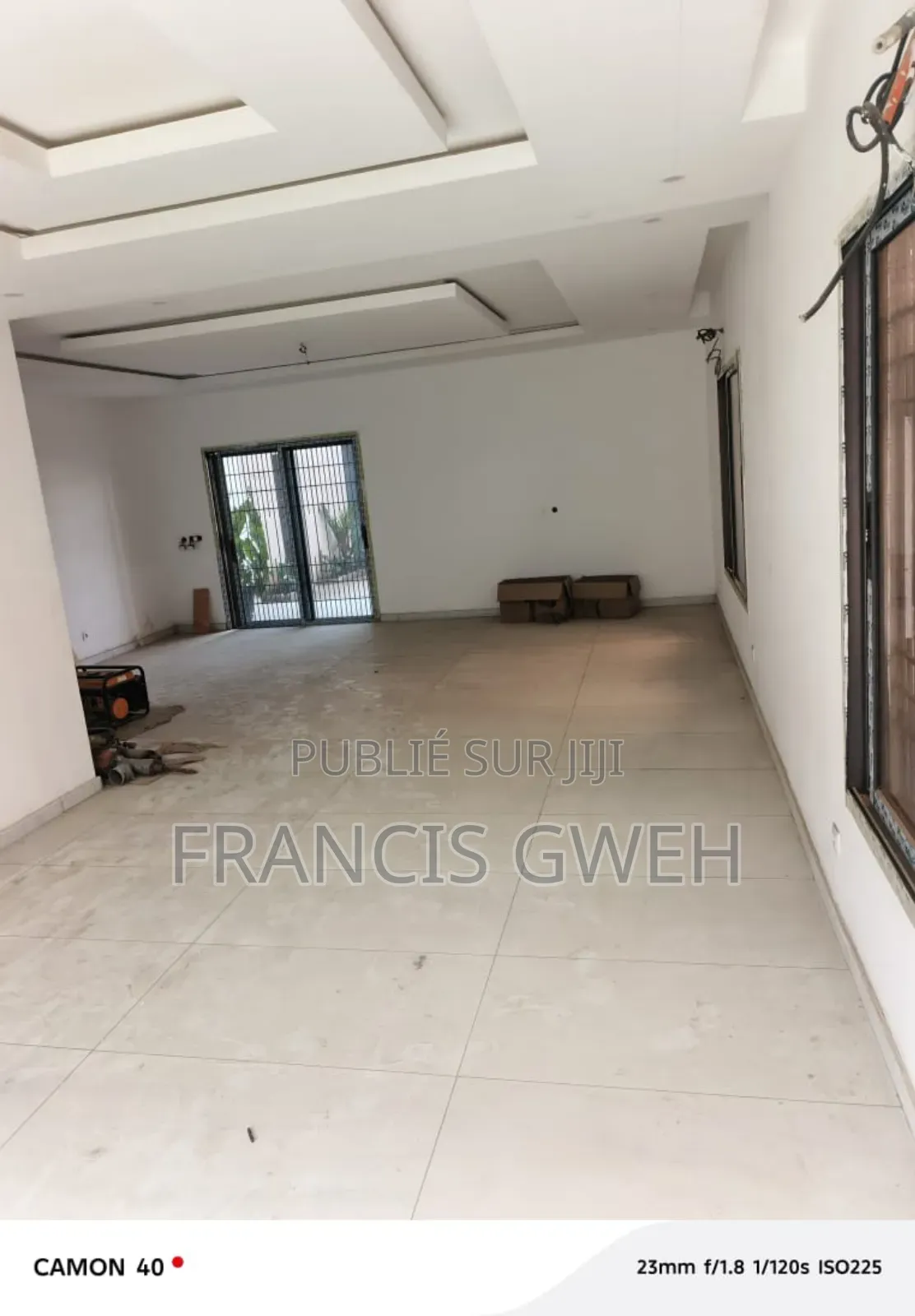 7chbre Duplex dans Francis Gweh, Cocody à Louer