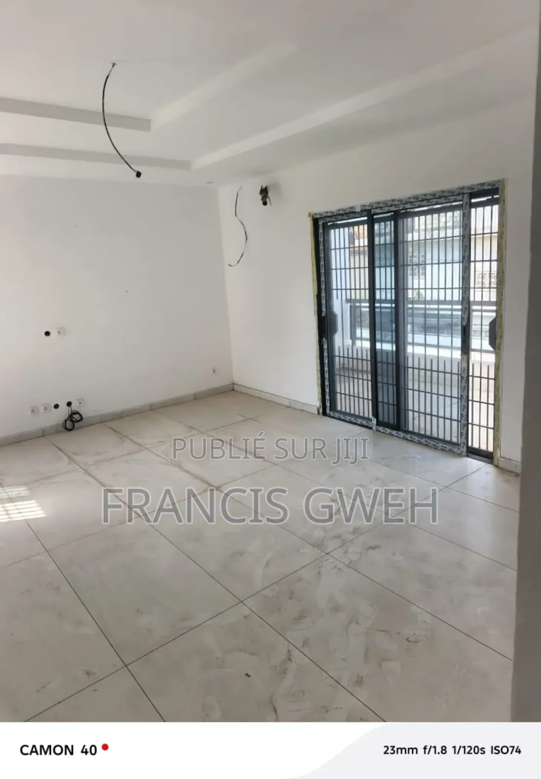 7chbre Duplex dans Francis Gweh, Cocody à Louer