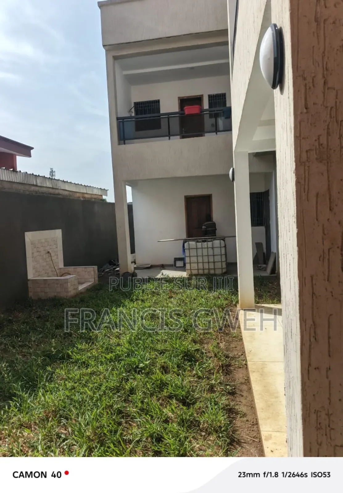7chbre Duplex dans Francis Gweh, Cocody à Louer
