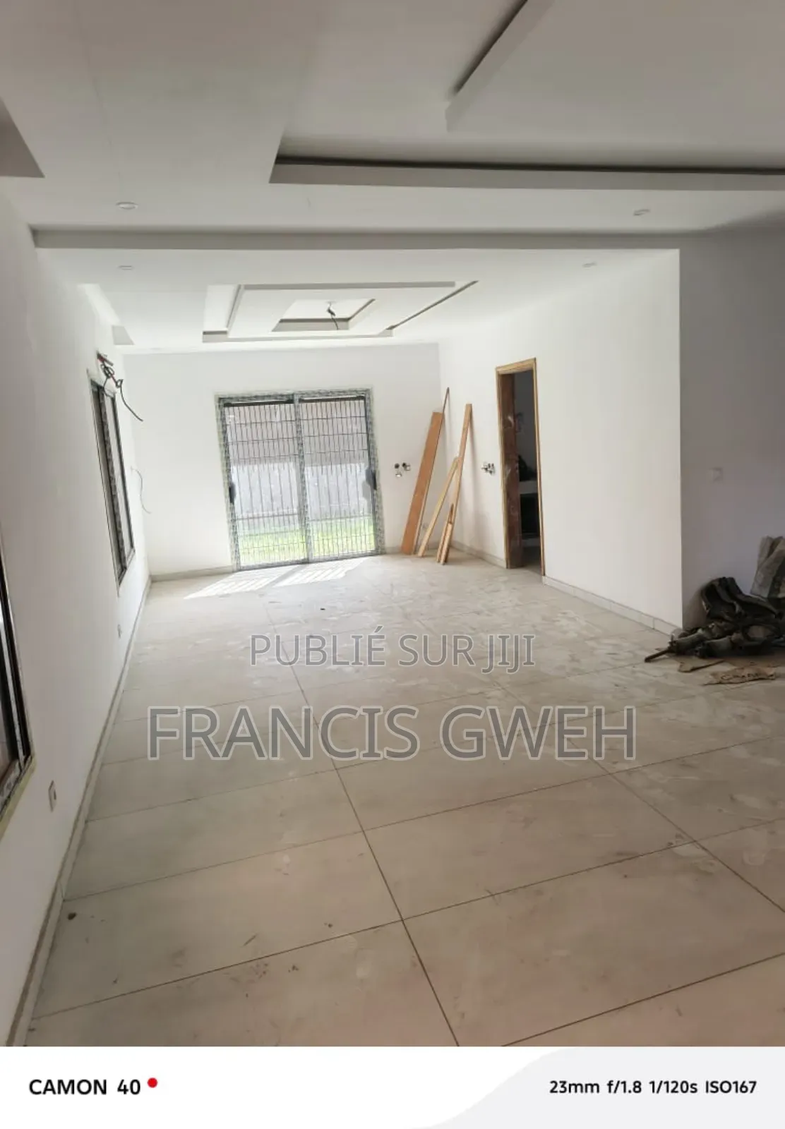 7chbre Duplex dans Francis Gweh, Cocody à Louer