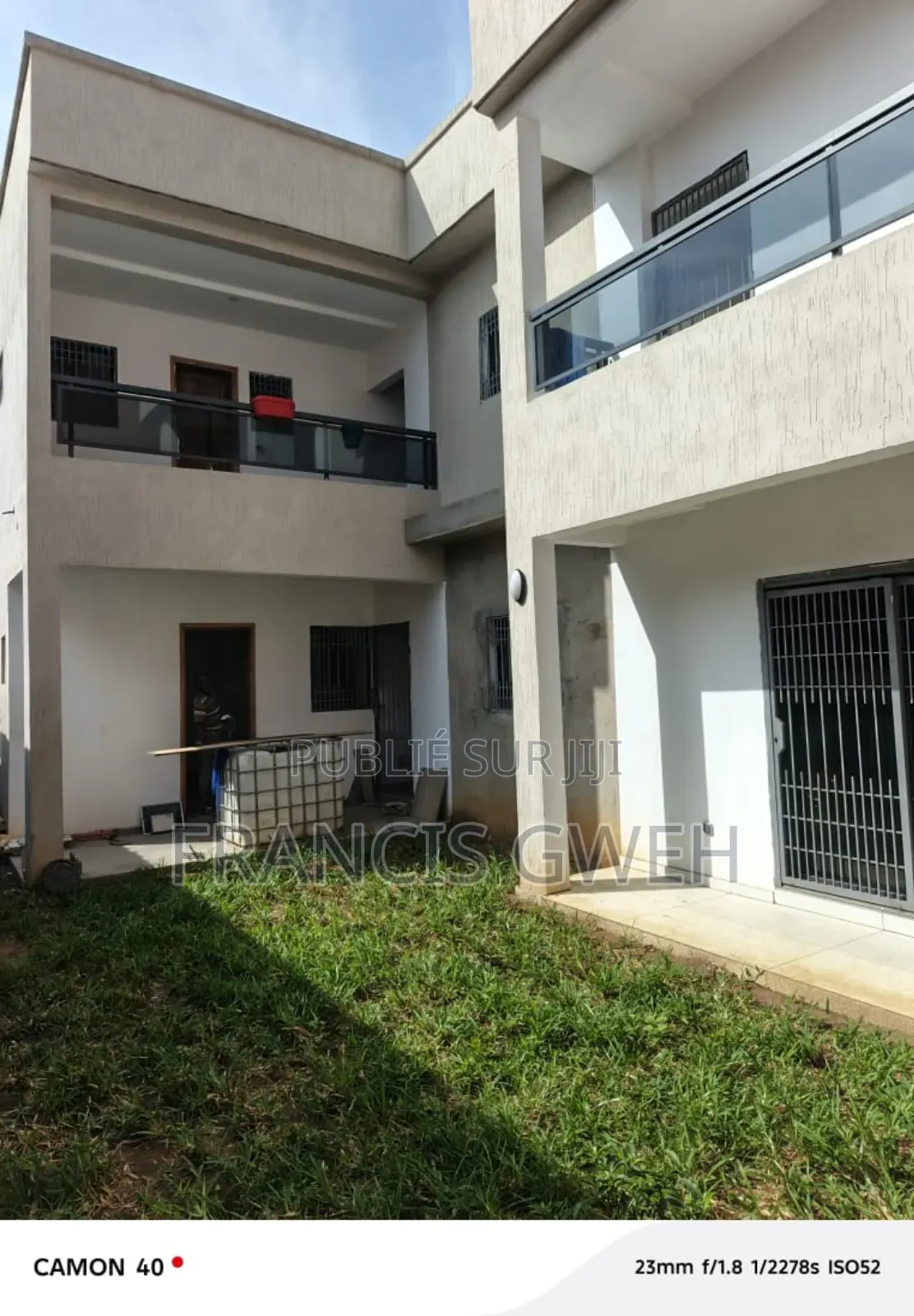 7chbre Duplex dans Francis Gweh, Cocody à Louer