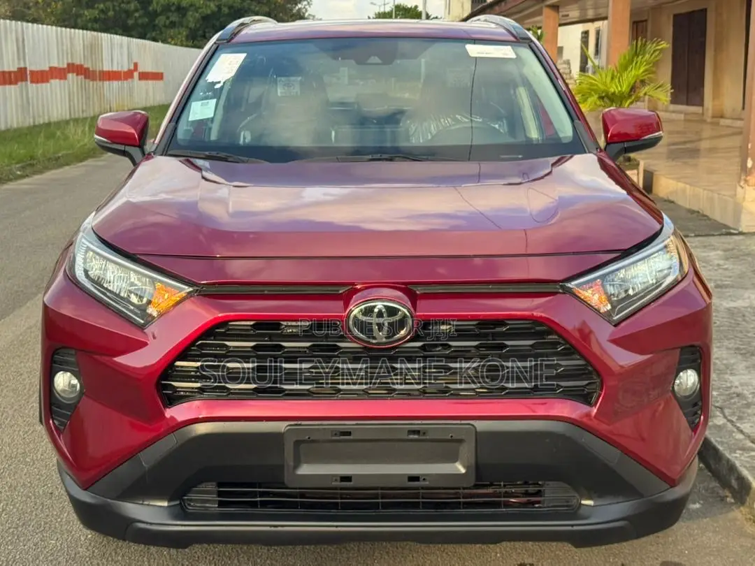 Toyota RAV4 2022 Rouge
