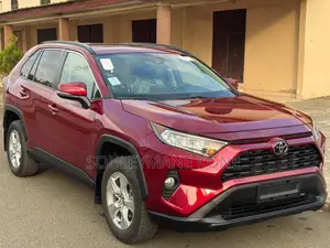 Toyota RAV4 2022 Rouge