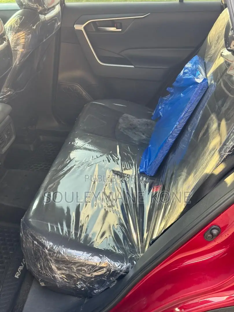 Toyota RAV4 2022 Rouge