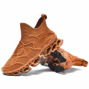 Chaussures De Couple Tendance 2026,