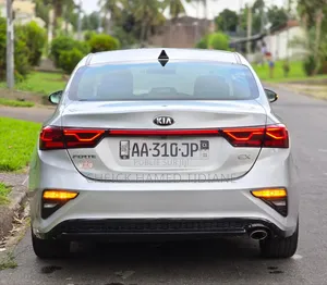 Kia Forte EX 2020 Gris