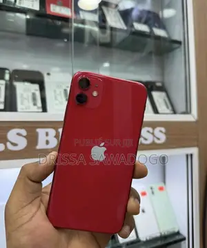Nouveau Apple iPhone 11 256 GB Rouge