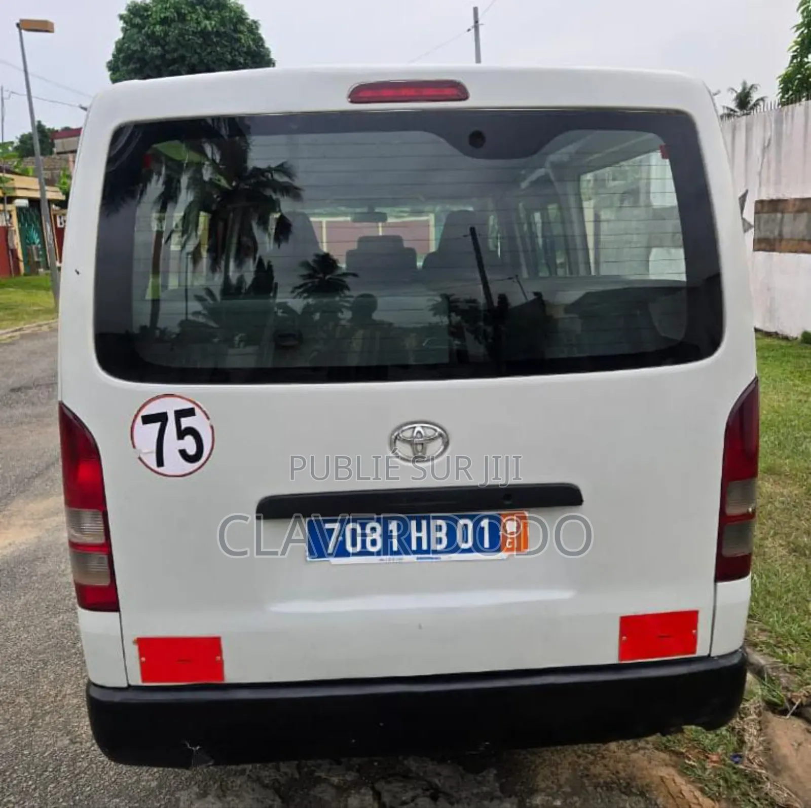 Toyota HiAce 2016 Blanc