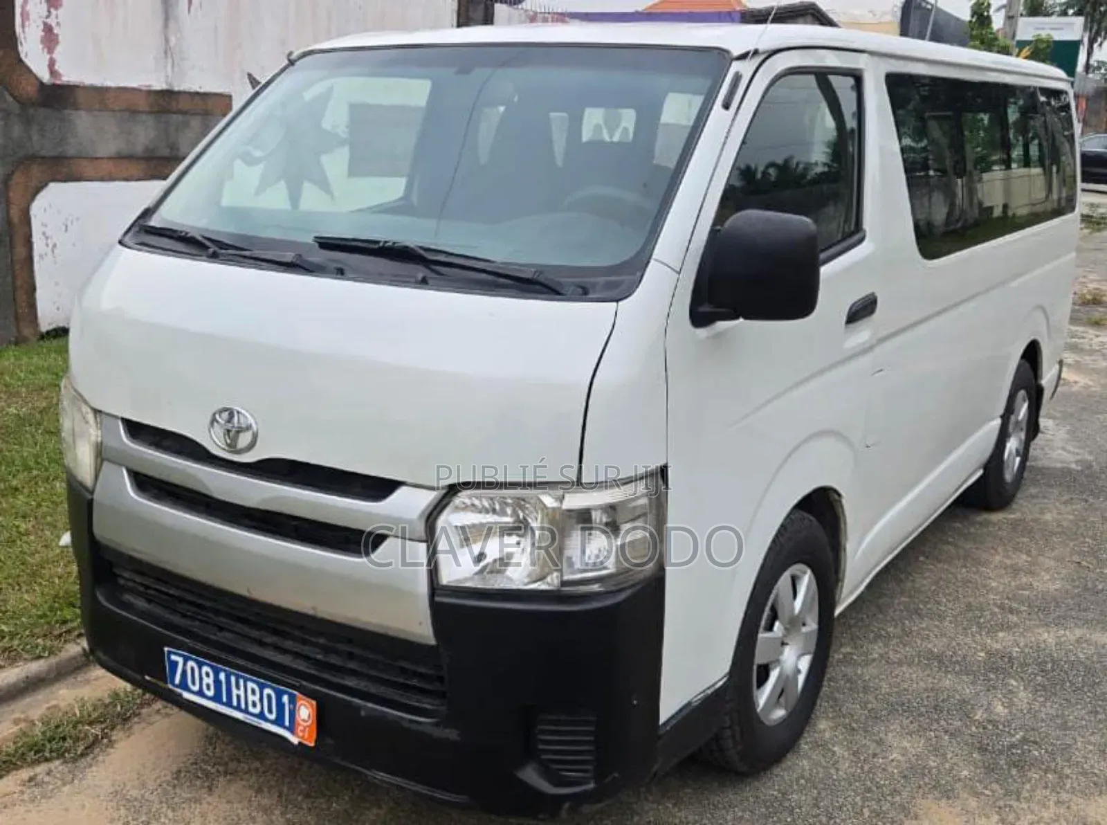 Toyota HiAce 2016 Blanc