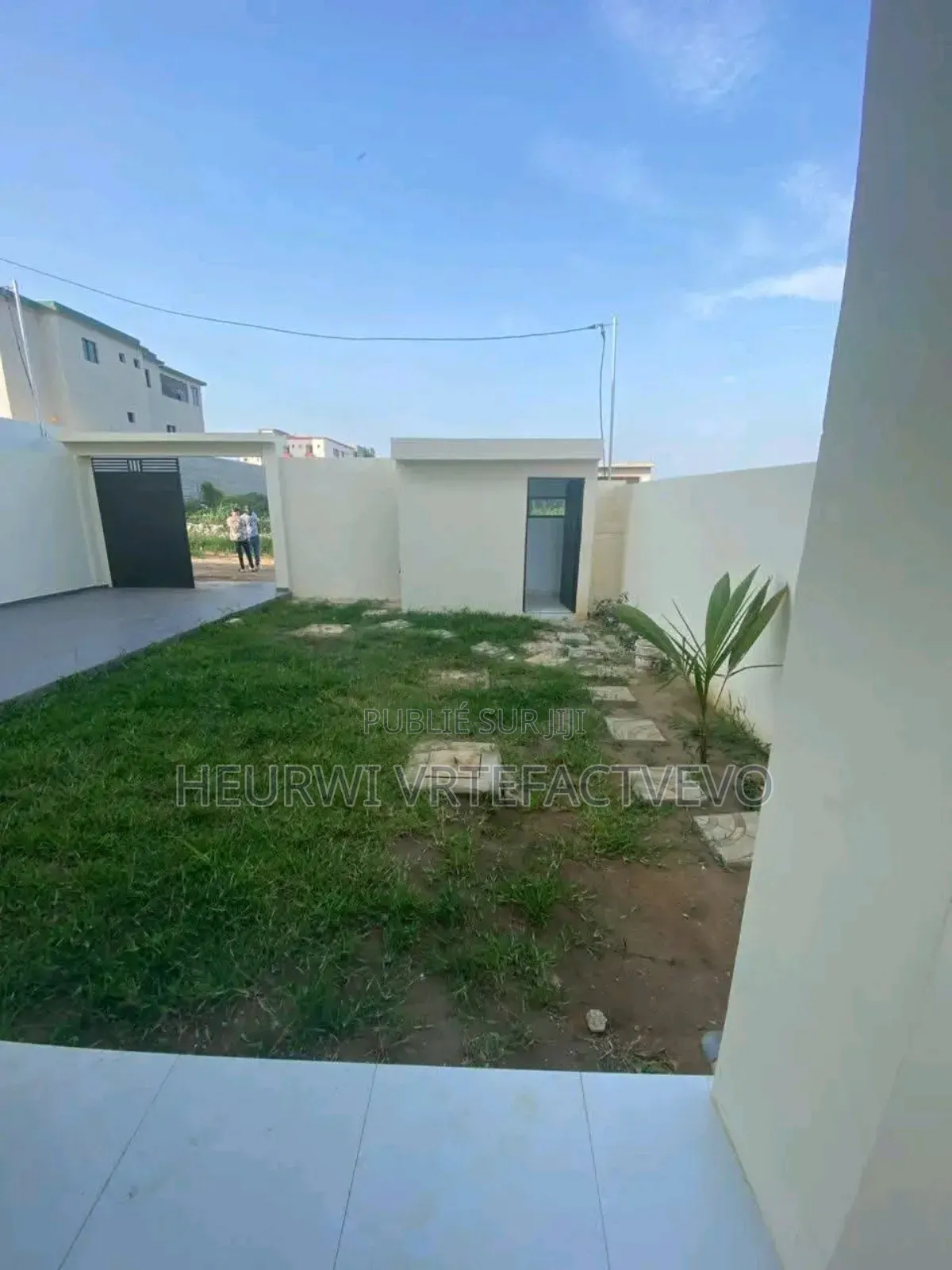 4chbre Duplex dans Cocody à Vendre