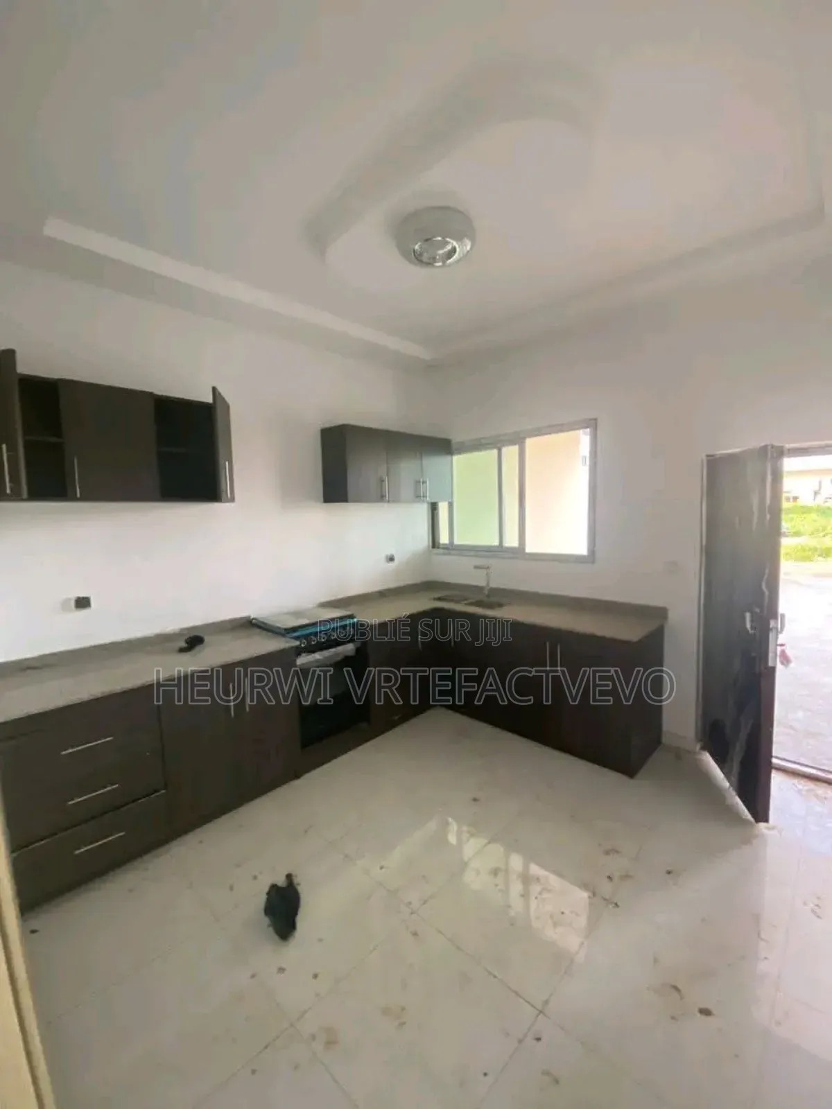 4chbre Duplex dans Cocody à Vendre