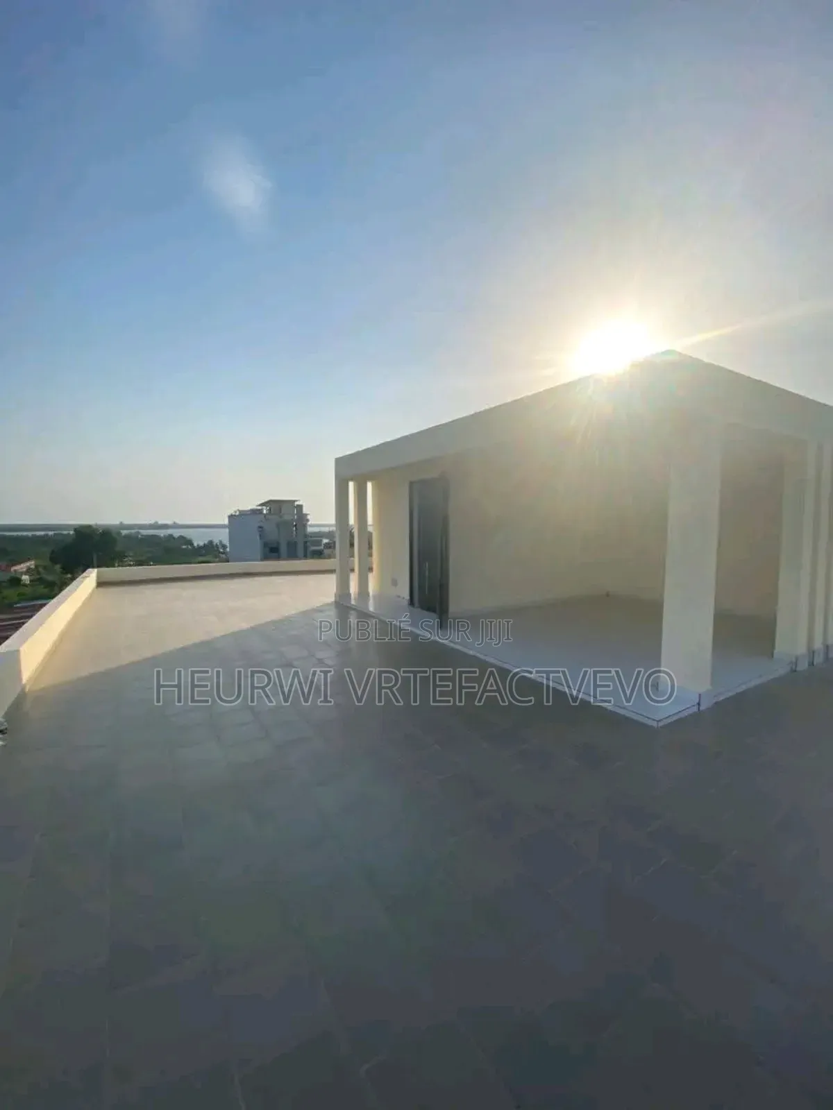 4chbre Duplex dans Cocody à Vendre