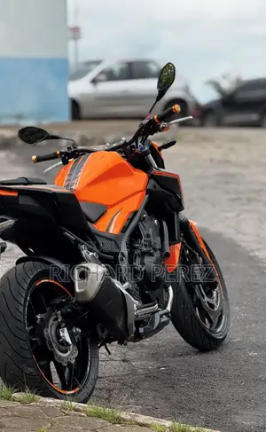 Honda CB 2019 Orange