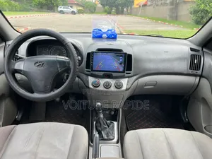 Hyundai Elantra 2011 Gris