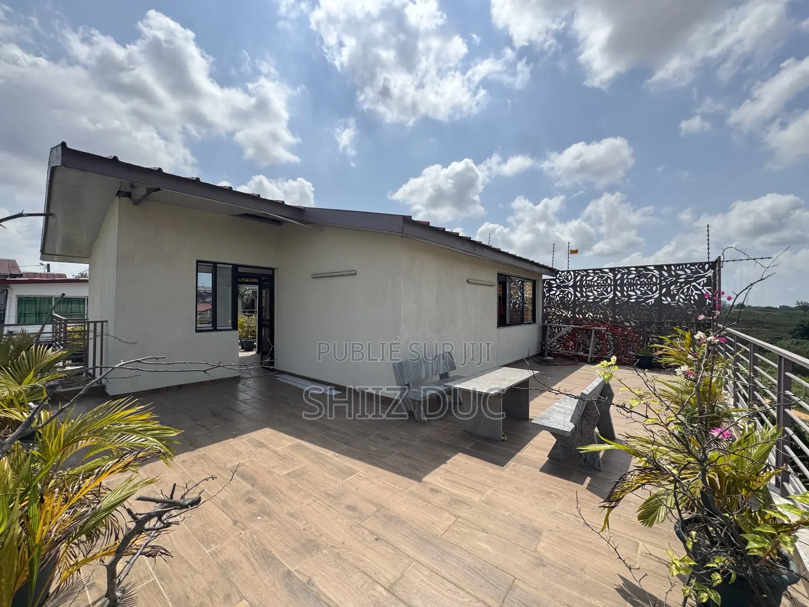 5chbre Villa dans Mohamed, Cocody à Vendre