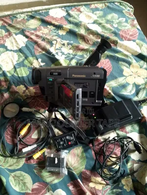 Vente De Caméra Panasonic Nv-vx22eg