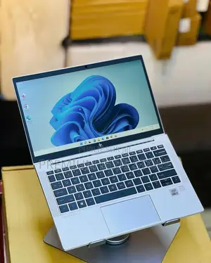 Nouveau HP EliteBook 830 G7 16GB Intel Core i5 SSD 512GB
