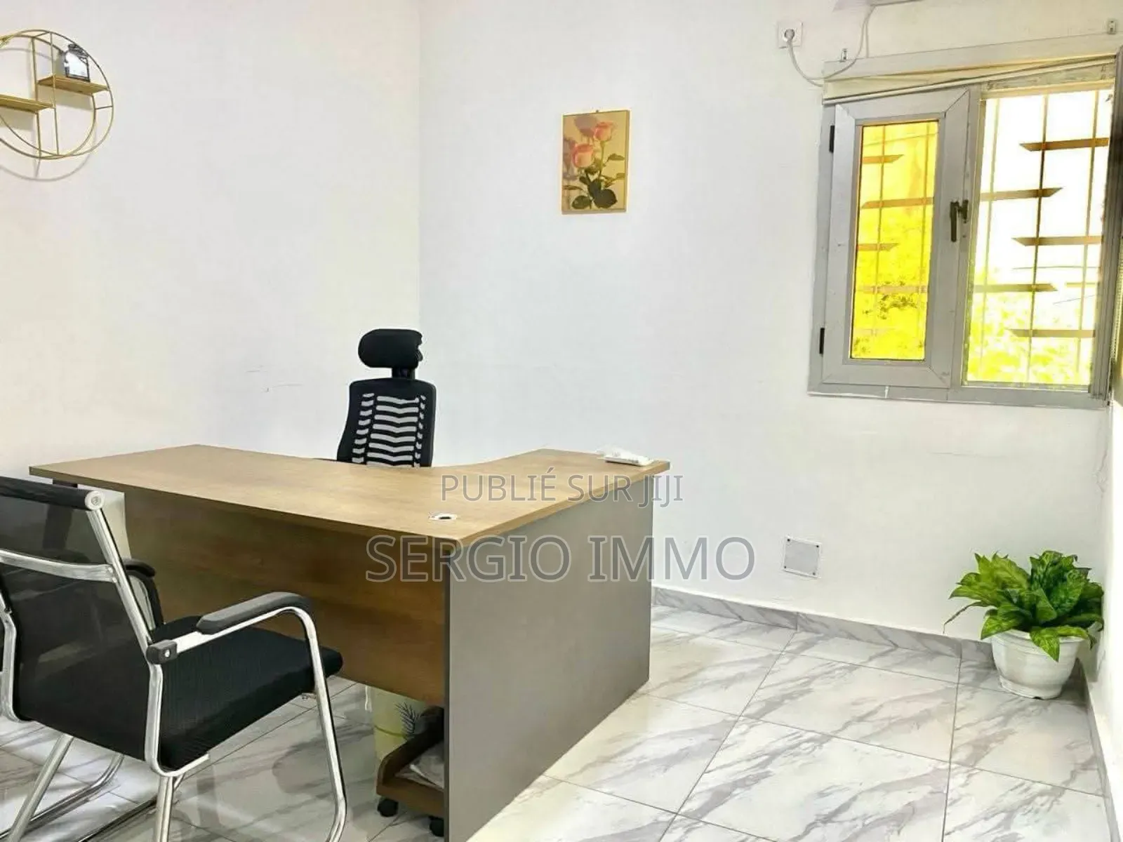 5chbre Duplex dans Sergio, Cocody à Louer