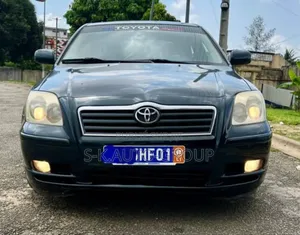 Toyota Avensis 2005 Bleu