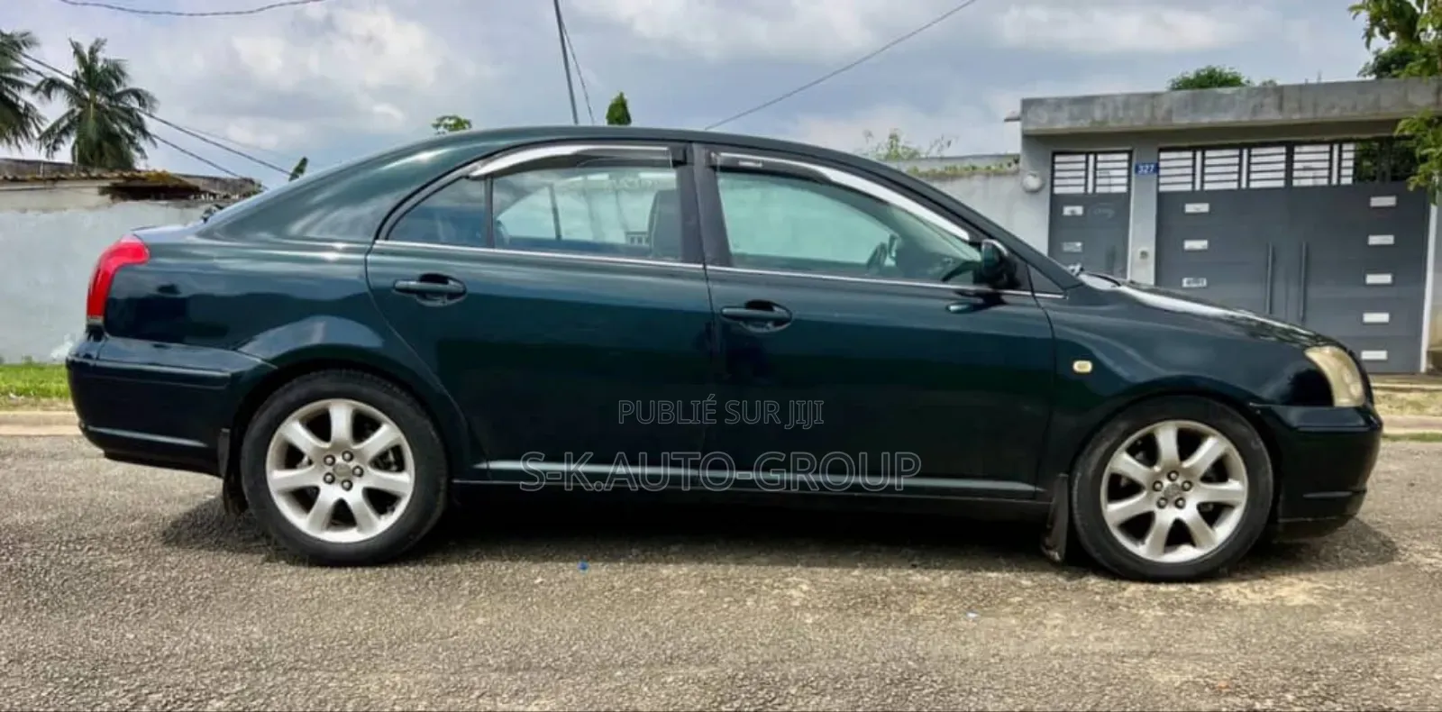 Toyota Avensis 2005 Bleu
