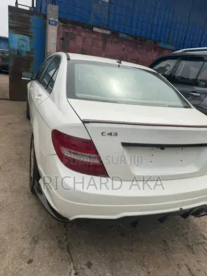 Mercedes-Benz C300 2010 Blanc