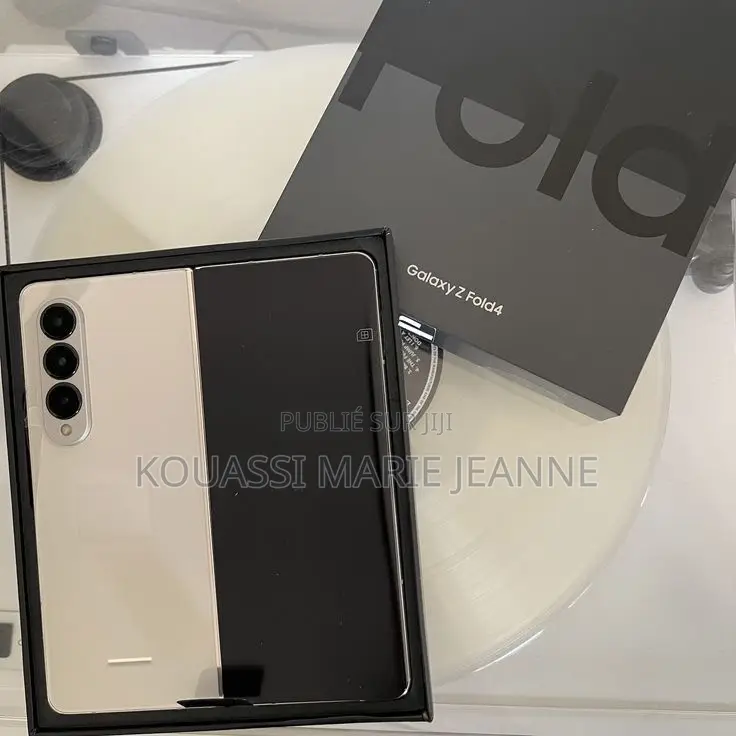 Nouveau Samsung Galaxy Z Fold4 512 GB Noir