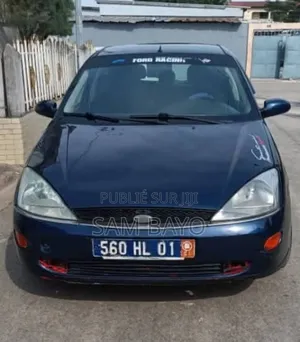 Ford Focus 2001 Bleu