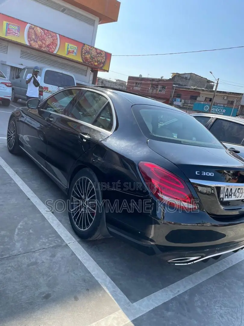 Mercedes-Benz C300 2020 Noir