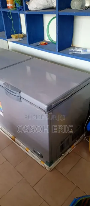 Congélateur Smart 1500l À Très Faible Consommation À Peine Utilisé