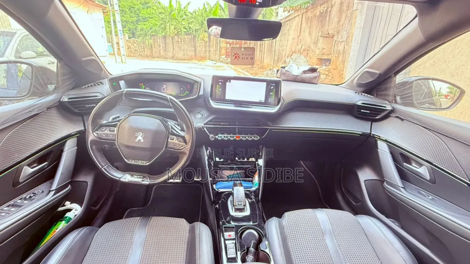 Peugeot 208 2021 Noir