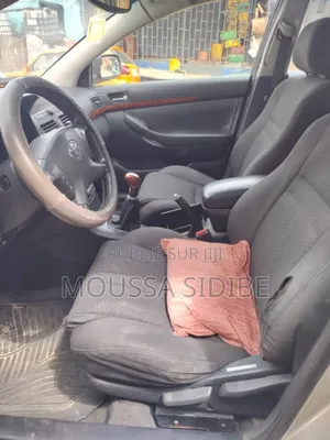 Toyota Avensis Verso 2004 Gris