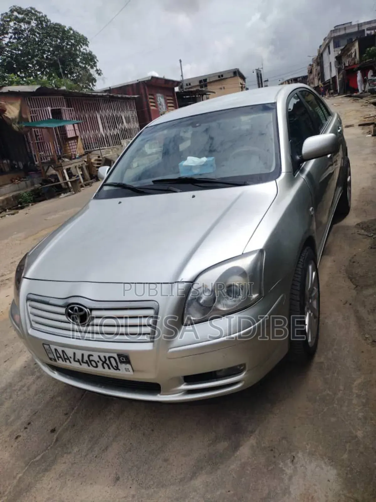 Toyota Avensis Verso 2004 Gris