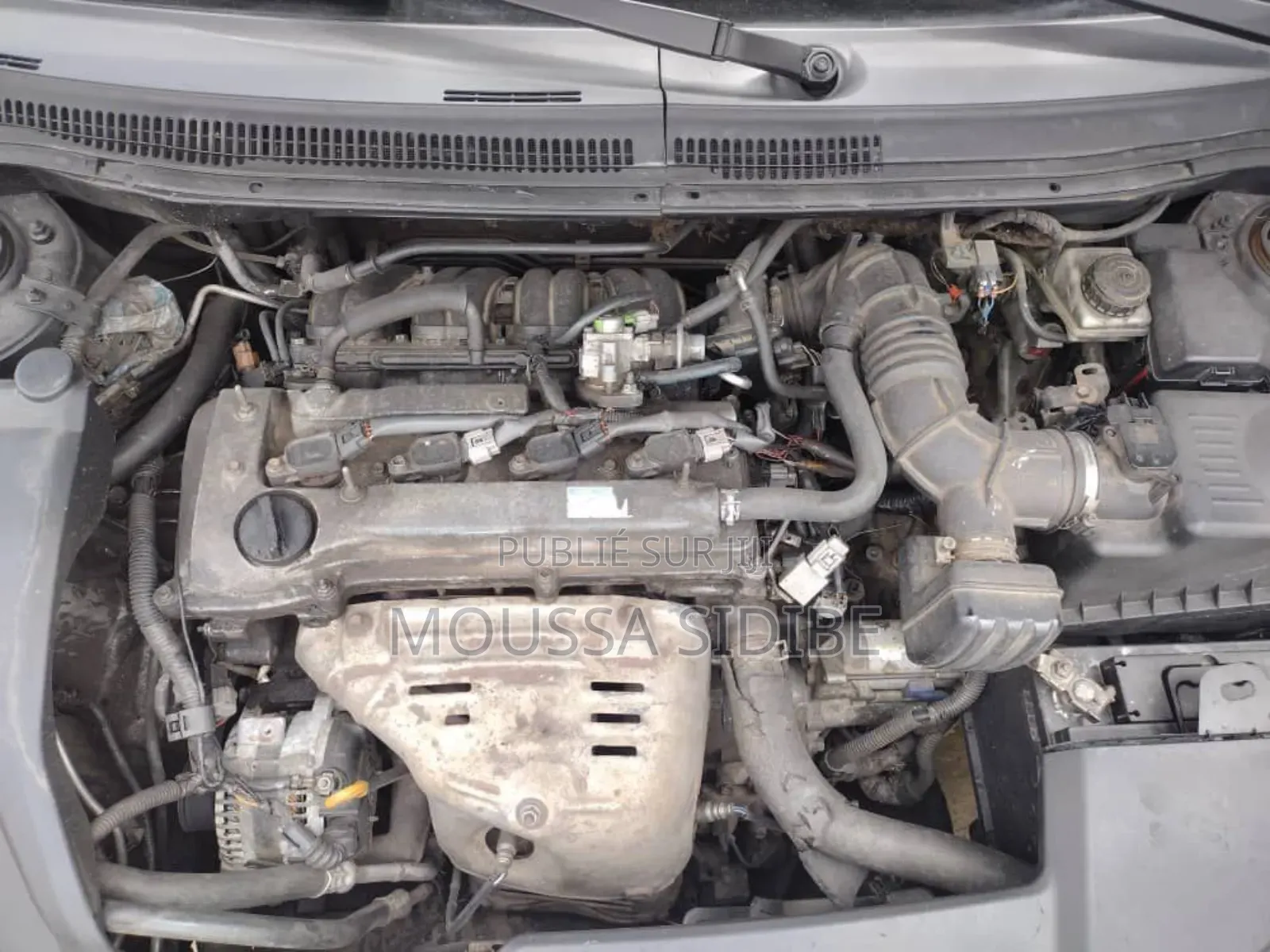 Toyota Avensis Verso 2004 Gris